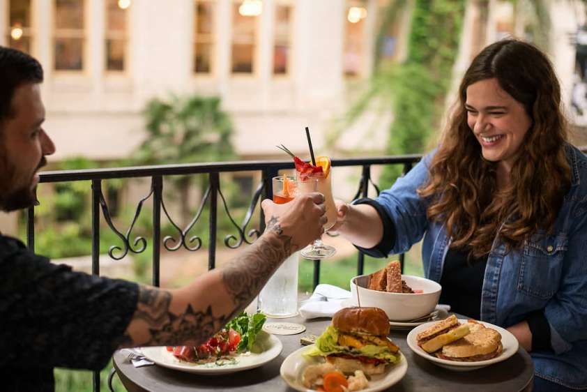 7 Best Cocktail Bars to Visit on the San Antonio Riverwalk