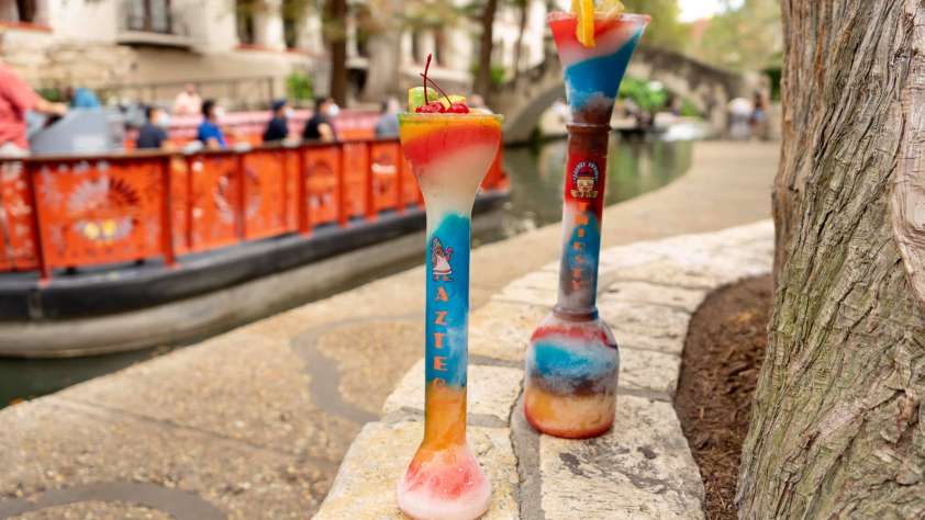 san antonio riverwalk bars