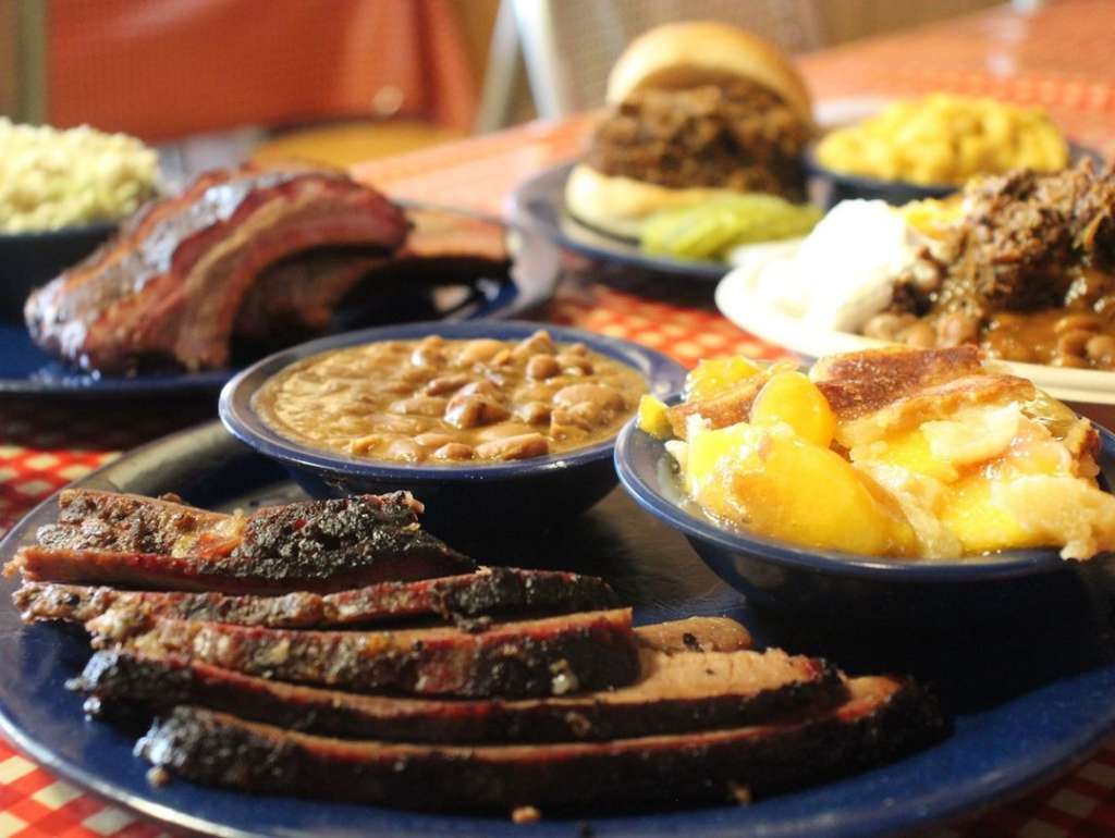 the-best-bbq-in-austin-texas-6-local-classics-you-shouldn-t-miss