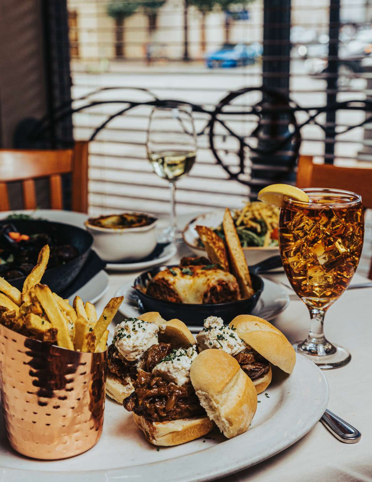 Roaring Fork Downtown Reopens for Weekday Lunch UrbanMatter Austin