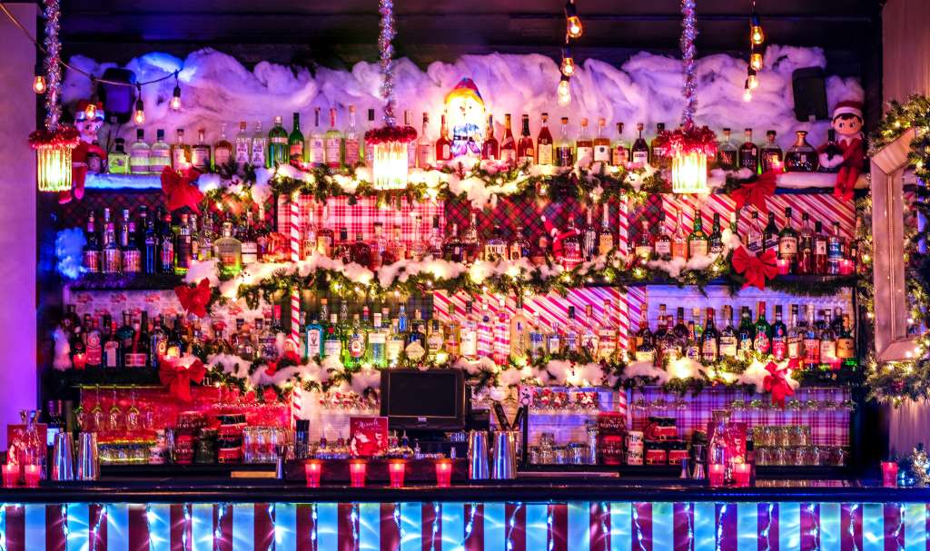 Jolly Holiday Pop-up Bars In Austin You Should Visit This Winter ...