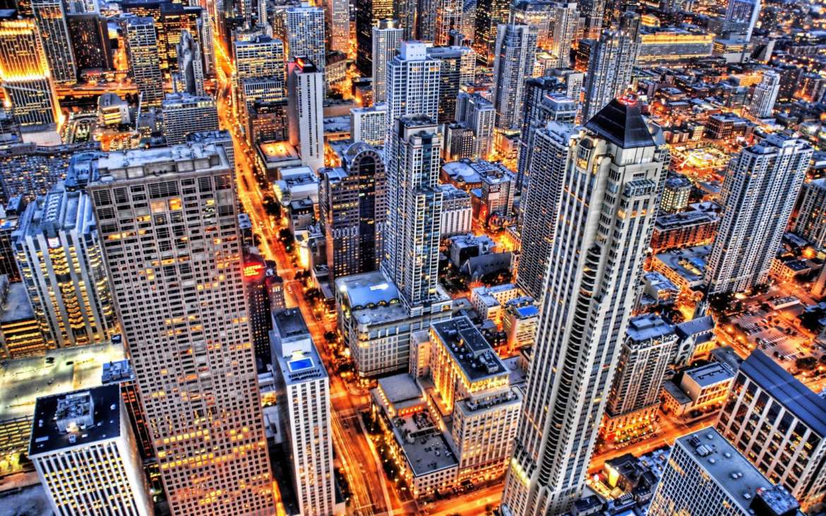 Chicago Guide to Magnificent Mile Shopping, Restaurants & Events