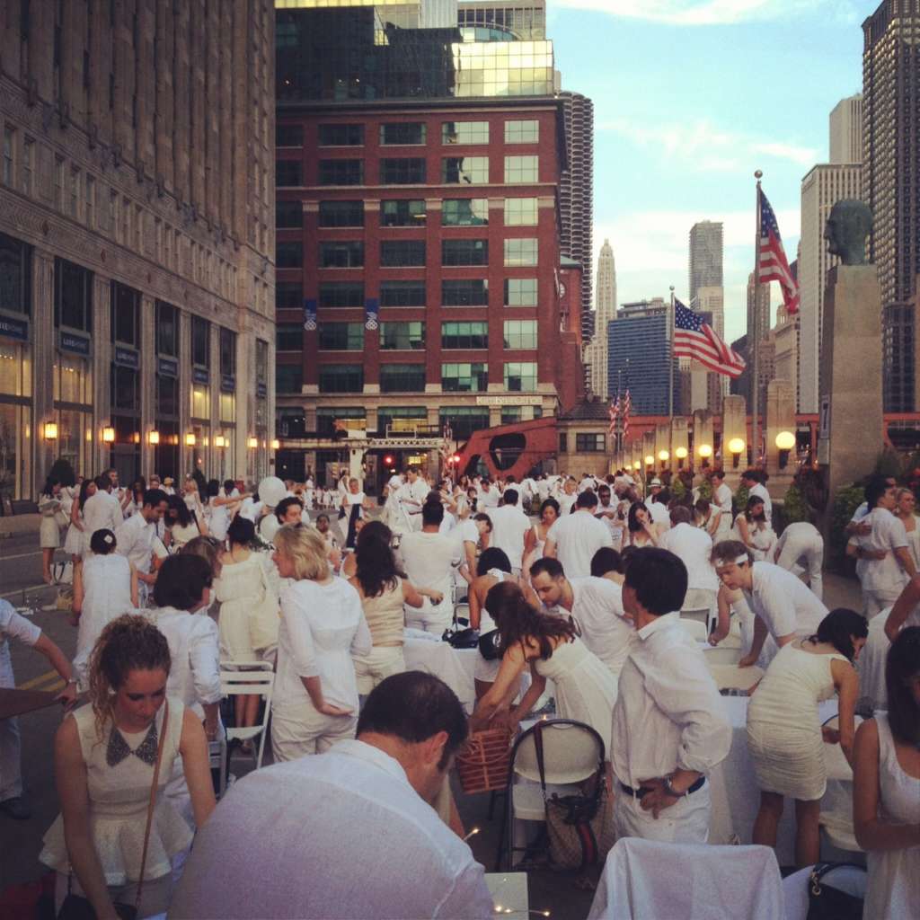 Chicago in White Party