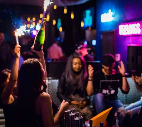 The 10 Best Bars in River North UrbanMatter