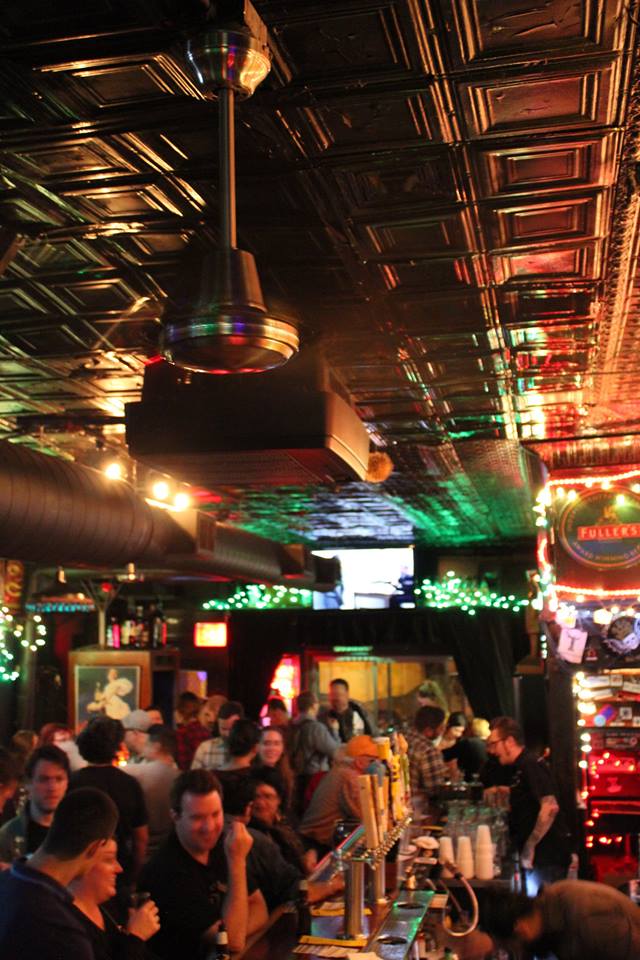 The 12 Absolute Best Dive Bars Near You in Chicago | UrbanMatter