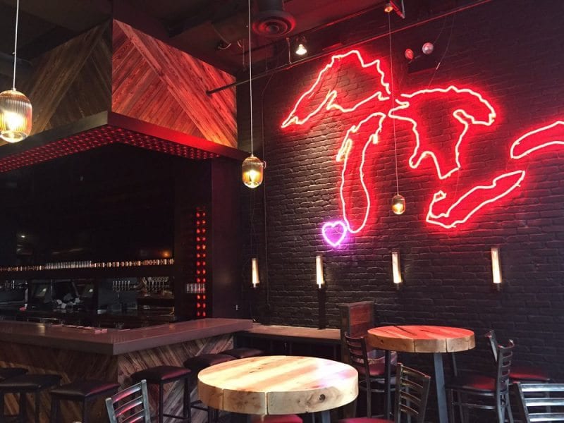 Visit These Unique Chicago Bars for the Best Night of Your Life