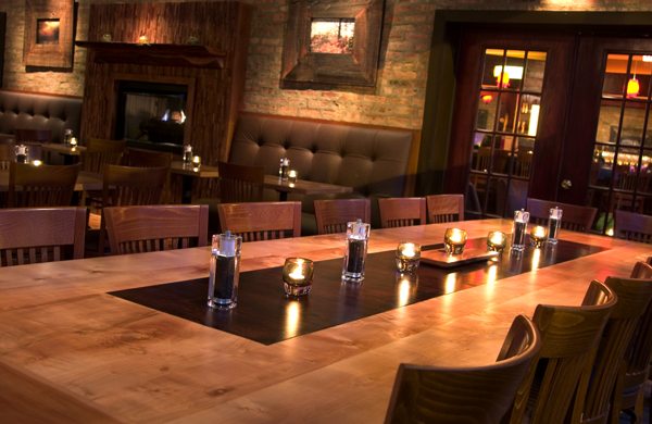 Warm & Cozy Restaurants or Bars With Fireplaces in Chicago | UrbanMatter