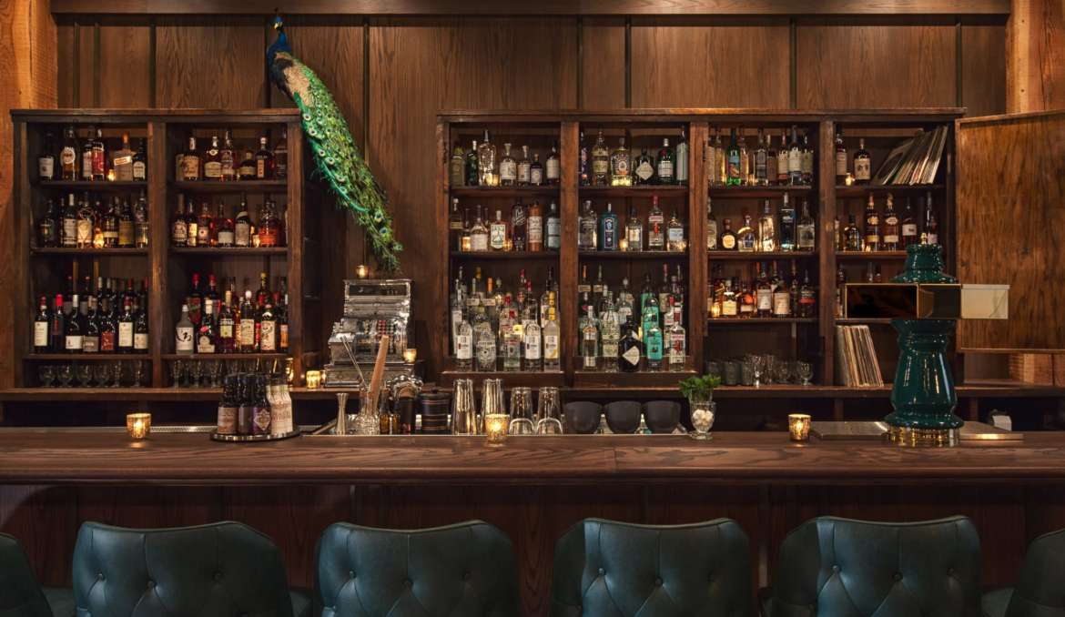 10 Best Bars To Travel To This Weekend In The West Loop UrbanMatter