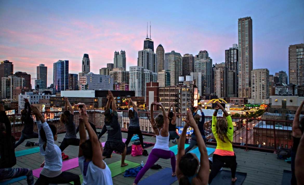 rooftop yoga chicago