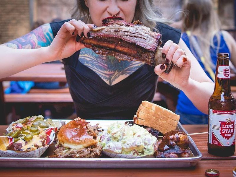 The 9 Most Extreme Eating Challenges in Chicago UrbanMatter