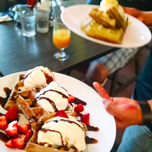 Chicago Waffles Restaurant UrbanMatter
