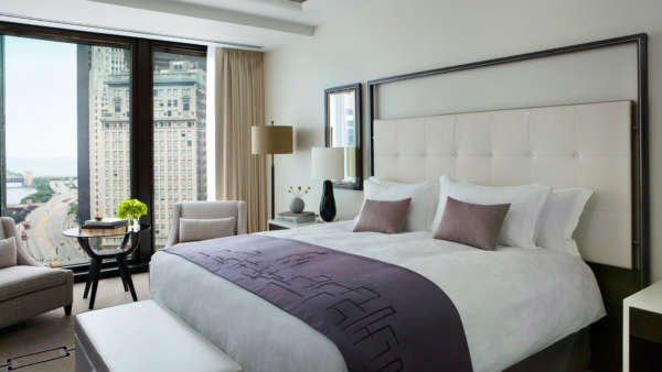 8 Valentine's Day Packages at Chicago's Best Hotels | UrbanMatter