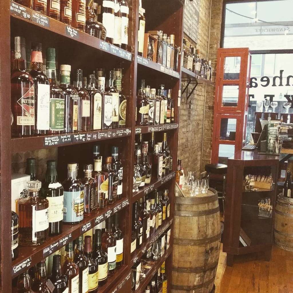 11 of Our Favorite Liquor Stores in Chicago | UrbanMatter