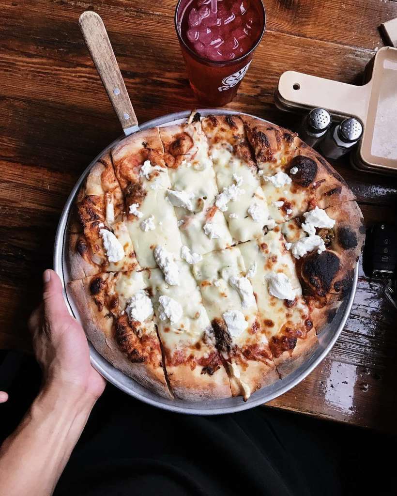 Best Pizza Places in Chicago