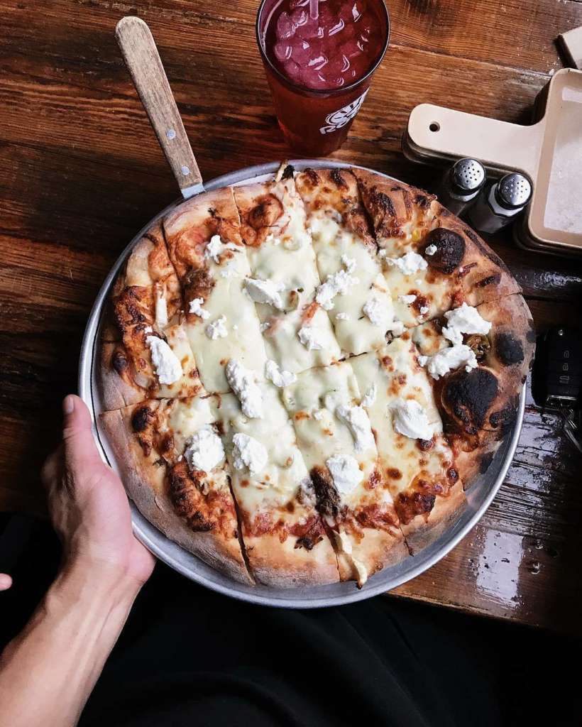 Best Pizza Places in Chicago 