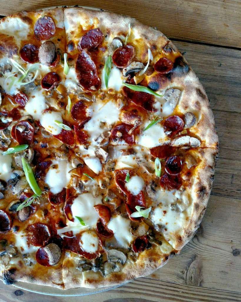 Best Pizza Places in Chicago