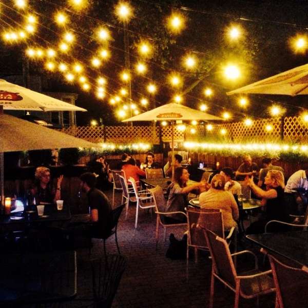 16 Amazing Outdoor Patio Bars to Visit in Chicago | UrbanMatter