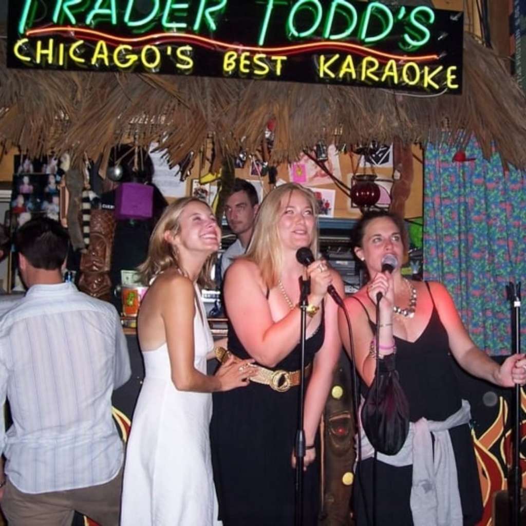 chicago gay bar women