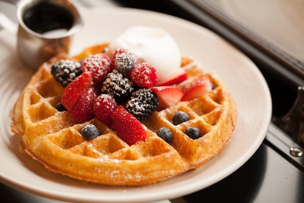 Best Places to Eat Brunch This Summer in Chicago | UrbanMatter