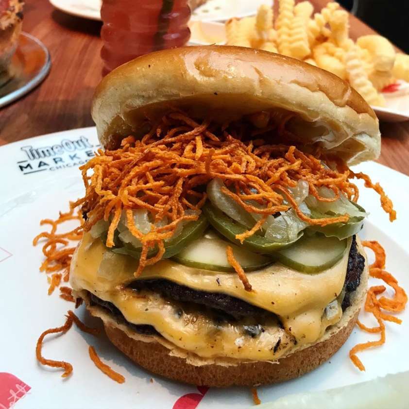A Guide to the 10 Best Burgers in Chicago UrbanMatter