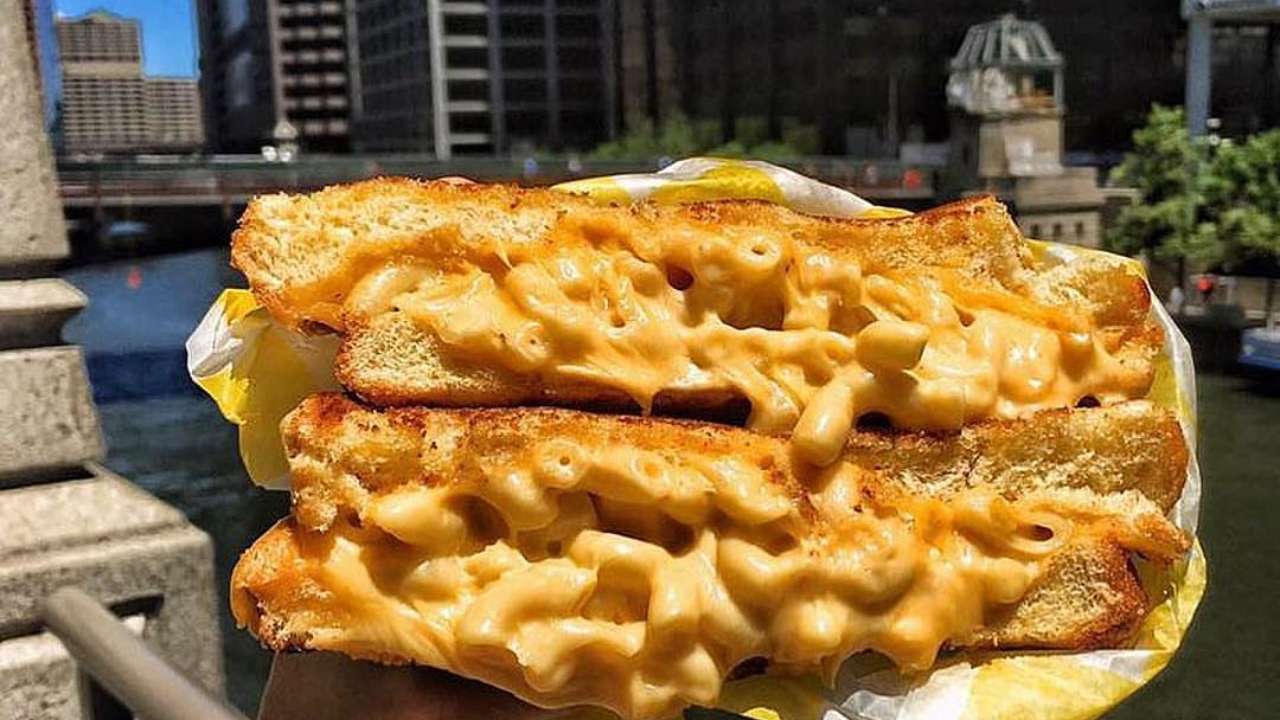 Greasy Food Porn - 10 Most Instagrammable Foods in Chicago | UrbanMatter