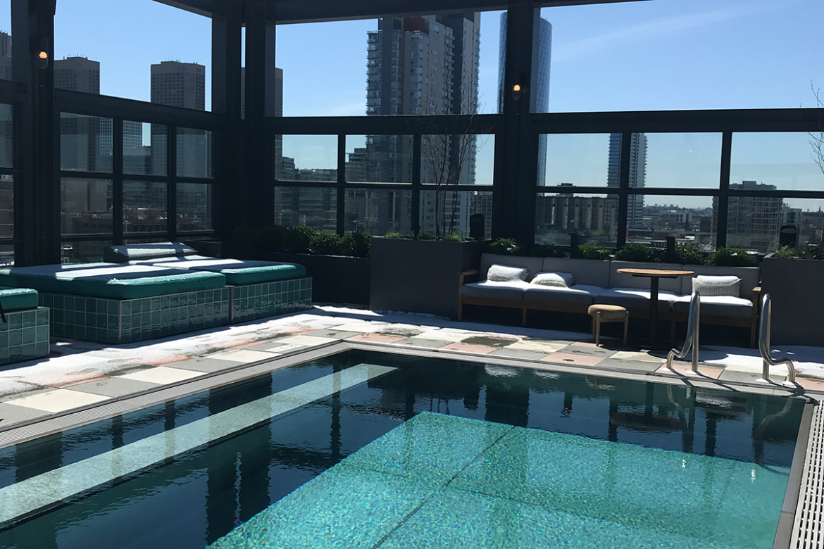 The 5 Best Rooftop Pools in Chicago UrbanMatter