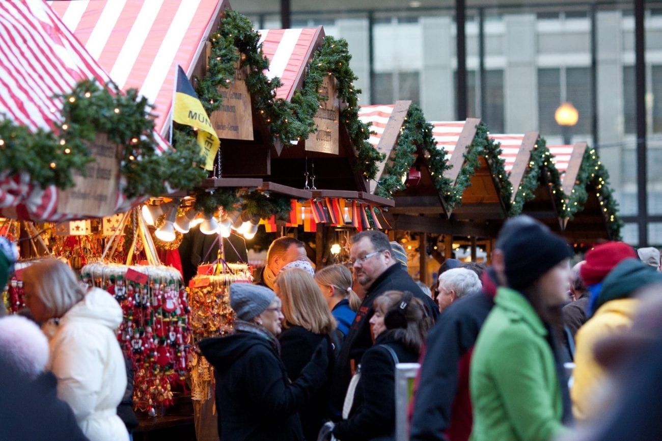 Where to Take Your Family When They're Visiting Chicago for the Holidays