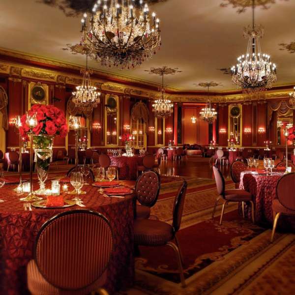 take-a-look-at-these-historic-hotels-in-chicago