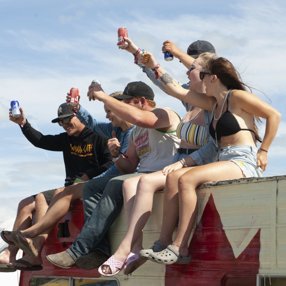 Country Thunder Turns Twin Lakes, WI, Into a Camping Paradise UrbanMatter