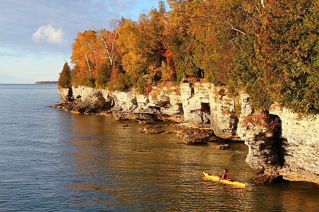 Door County shows off its colors to kayakers and other boaters (Door county photo)