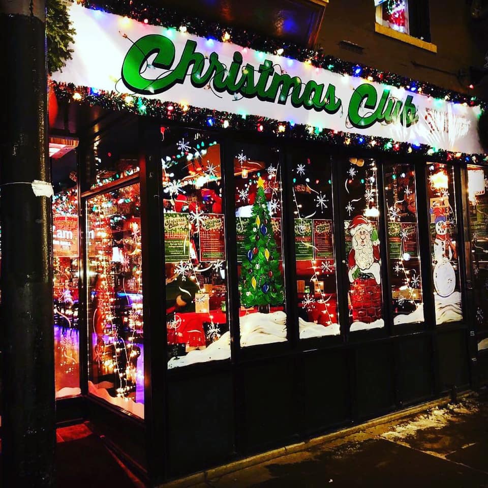 Have A Holly Jolly Time At Wrigleyville S Christmas Club Pop Up Bar Urbanmatter