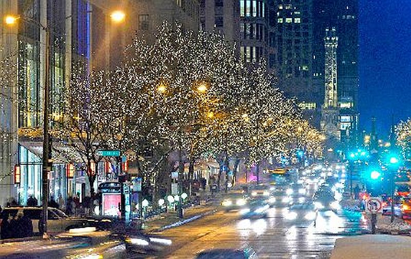 North Michigan Avenue's Magnificent Mile lights up for the holidays. (Magnificent Mile photo)