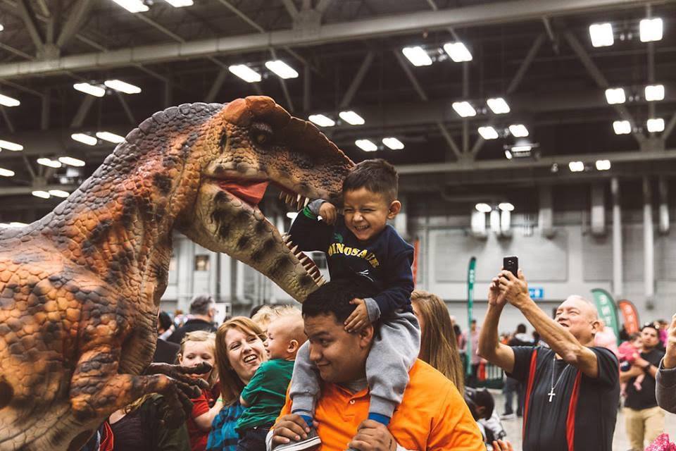 Walk Among LifeSized Dinosaur Models at Jurrassic Quest in Chicago