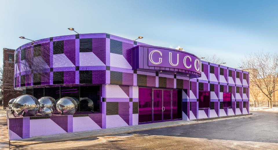 Psychedelic Gucci Pop-up Shop Will Remain in Chicago Through March 2 |  UrbanMatter