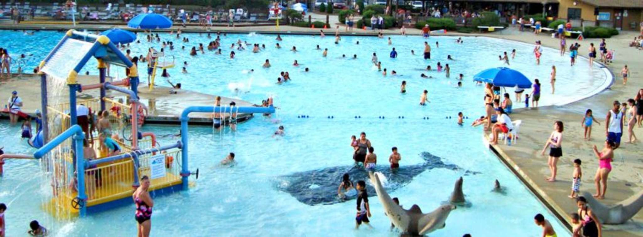 10 Best Water Parks To Visit This Summer Near Chicago | UrbanMatter