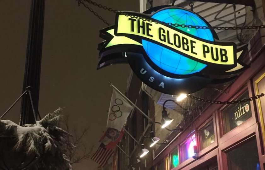 9 English Pubs to Get Bangers and Mash in Downtown Chicago UrbanMatter