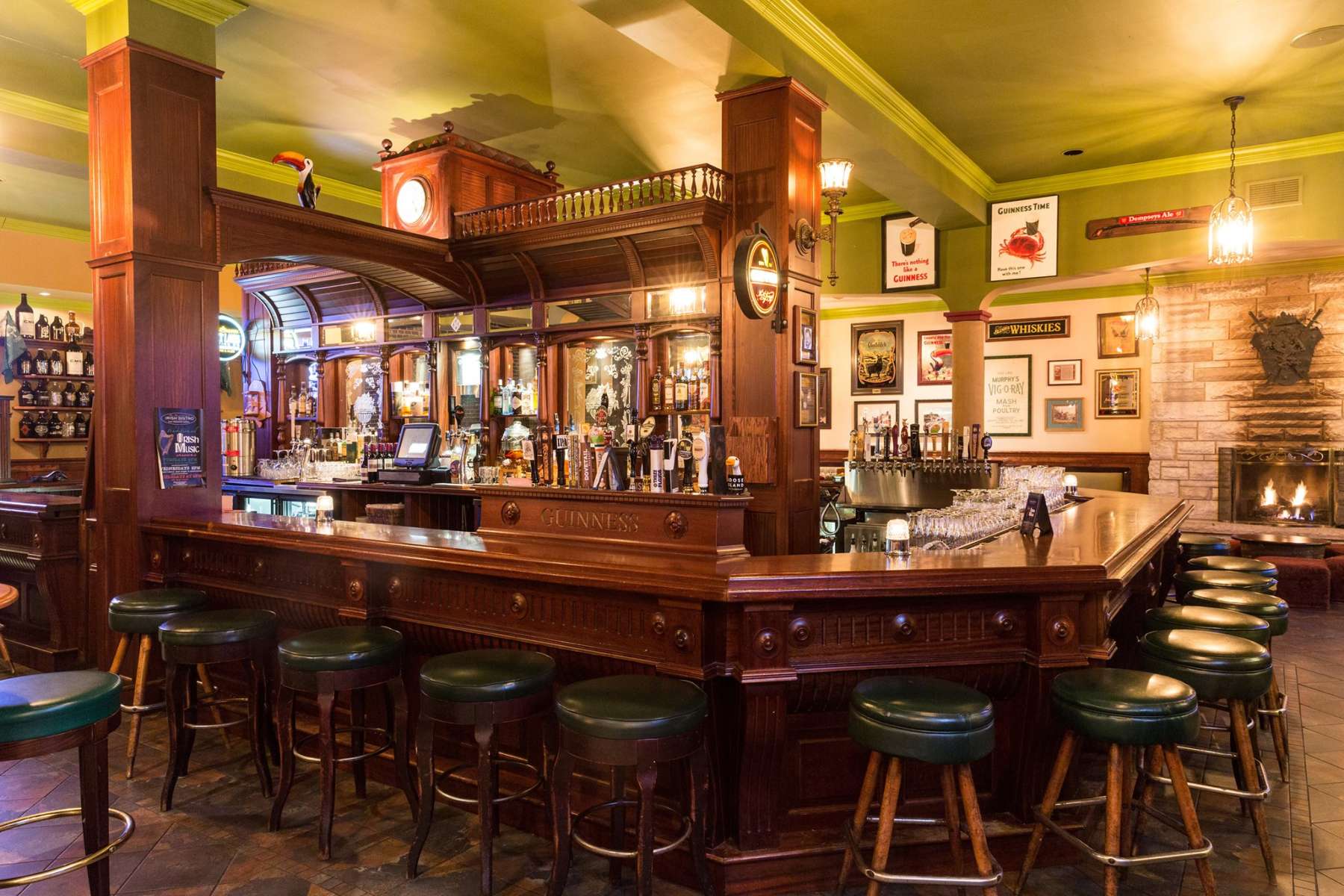 12 Best Irish Pubs To Grab A Guinness Pub Food In Downtown Chicago 