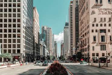 Building Chicago by John Zukowsky