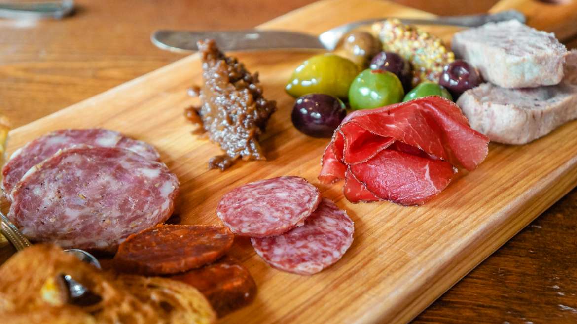 lardon chaucuterie board