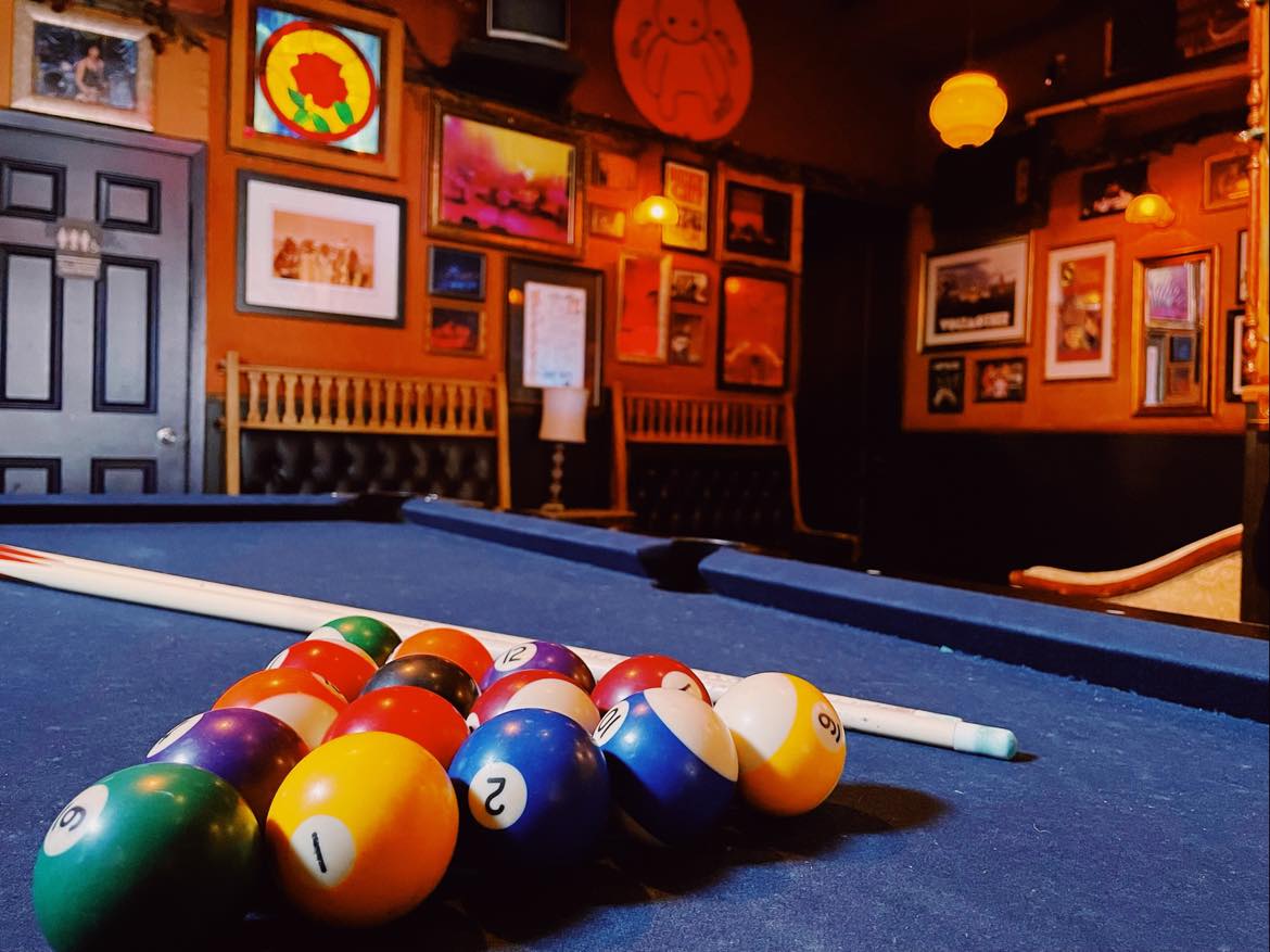 free pool valentine's day date in Chicago