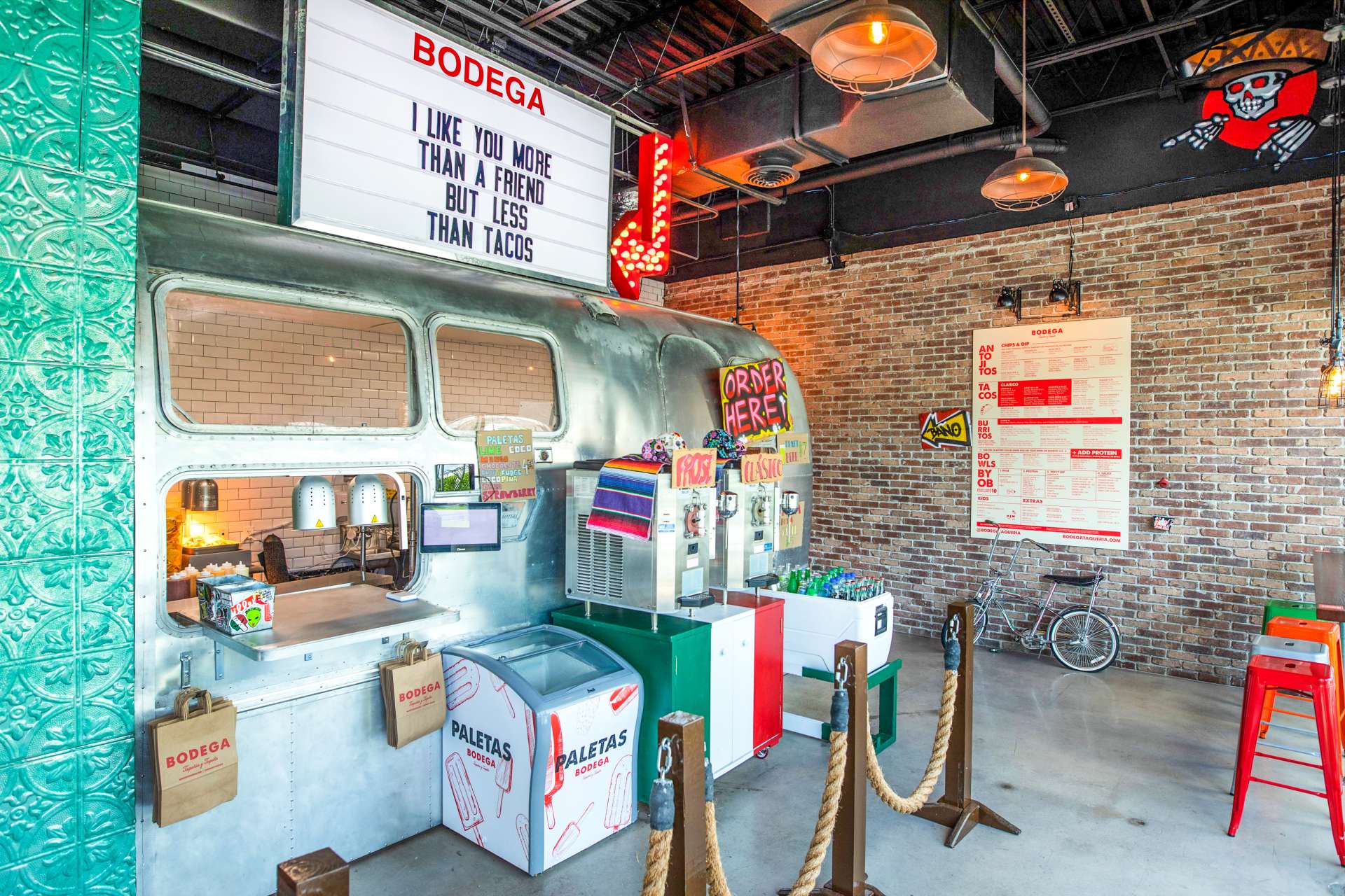 Bodega Taqueria Y Tequila Opens First Chicago Location Urbanmatter 