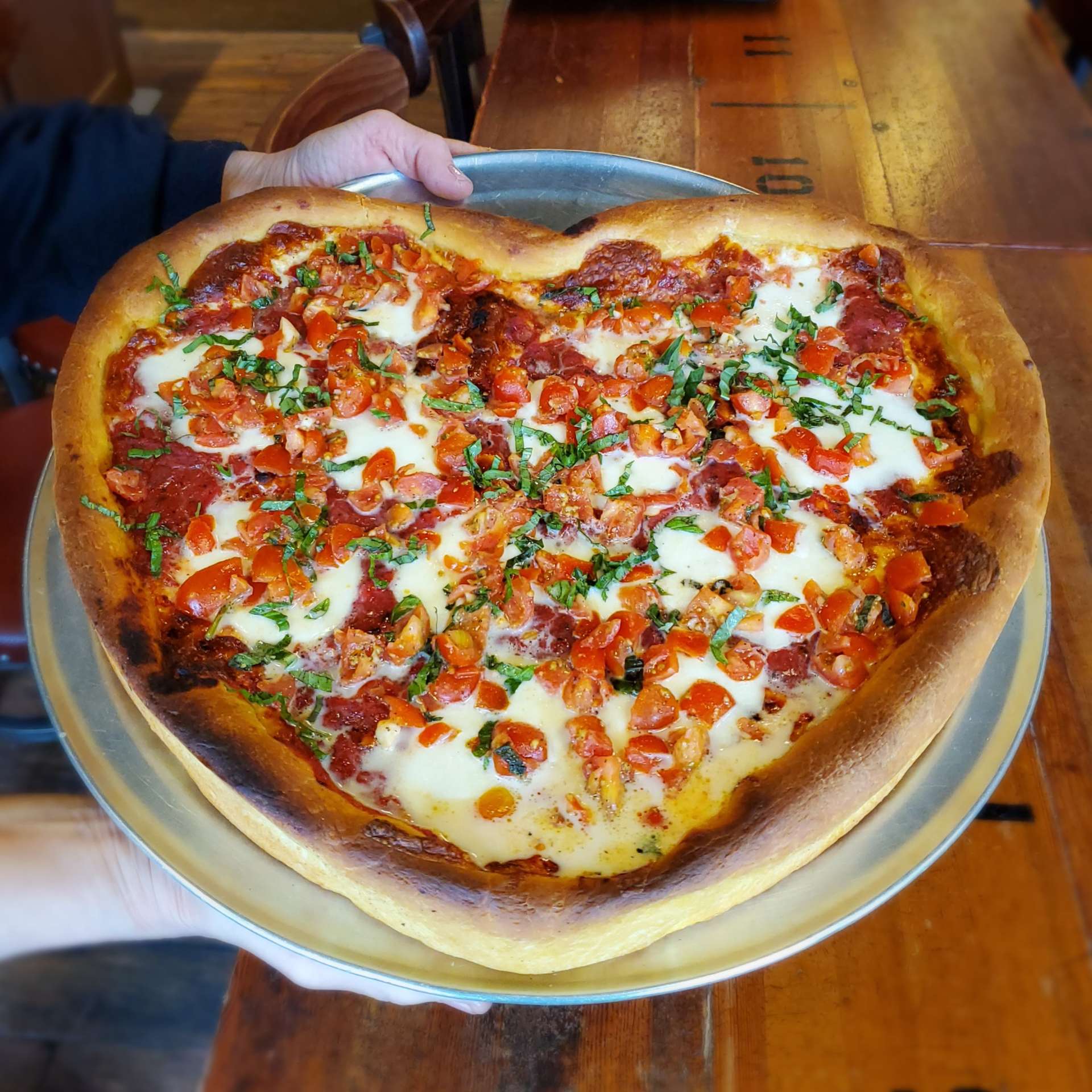 heart shaped pizza chicago bartolis