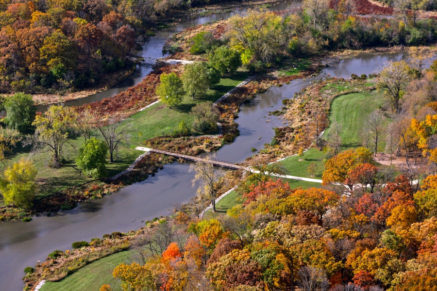 Churchill Woods forest preserve west suburbs