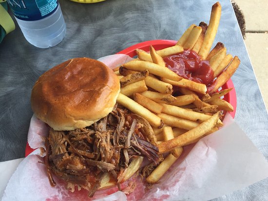 bbq patio chicago's western suburbs