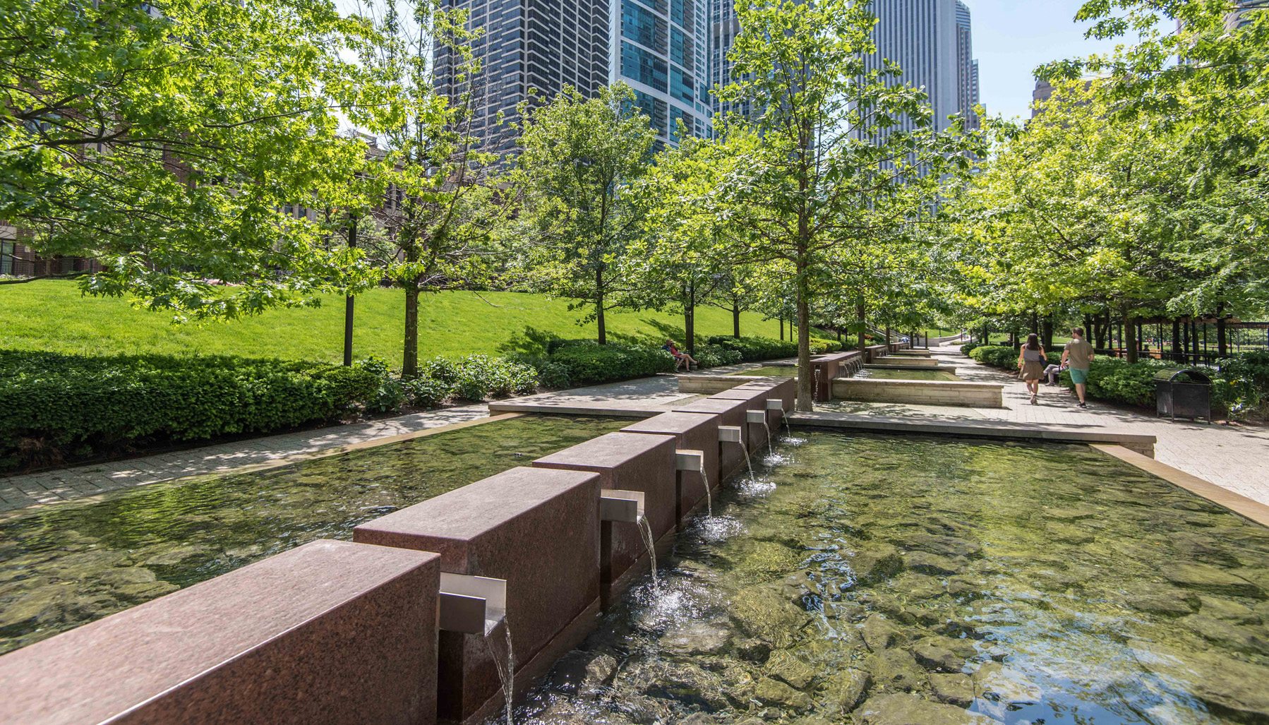 lakeshore east park - parks by the lake for lazy pm