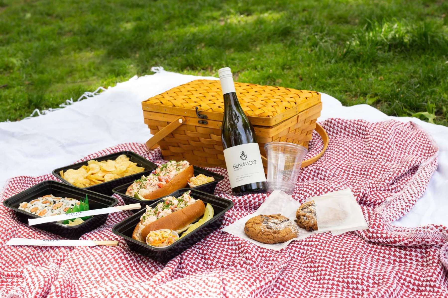 lure fishbar picnic basket 