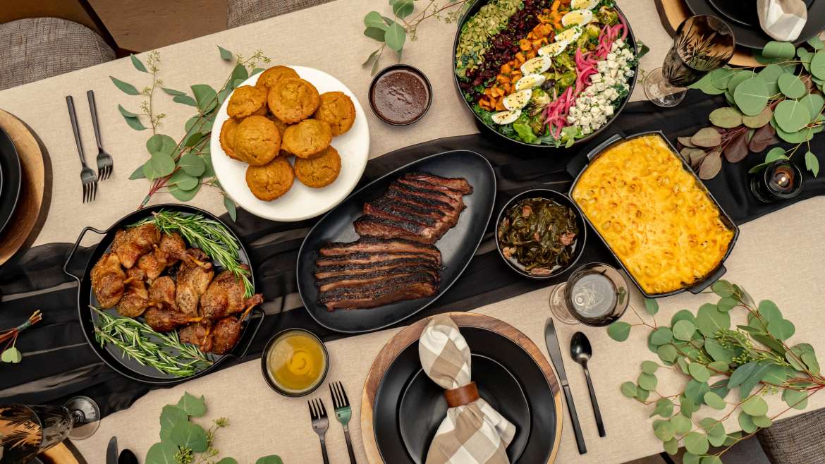 chicago thanksgiving dinner spread soul and smoke