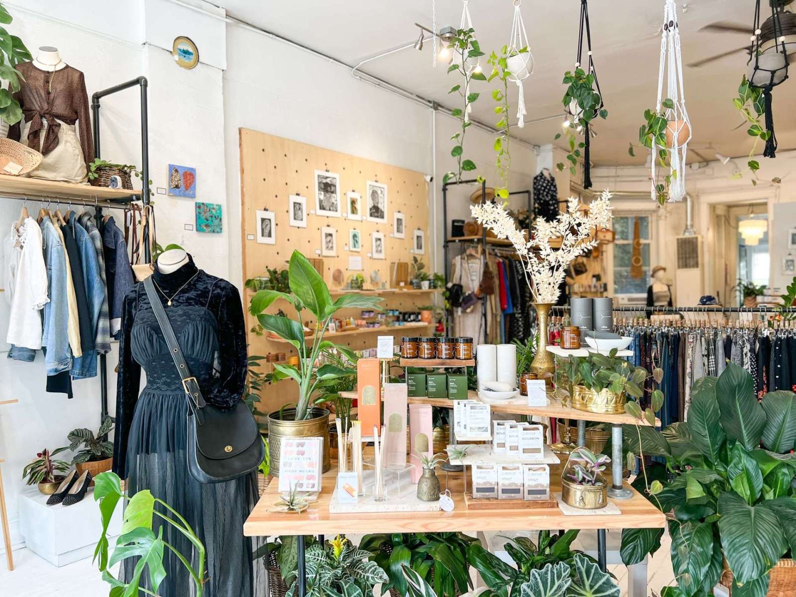 8 Women-Owned Businesses in Chicago You Should Visit