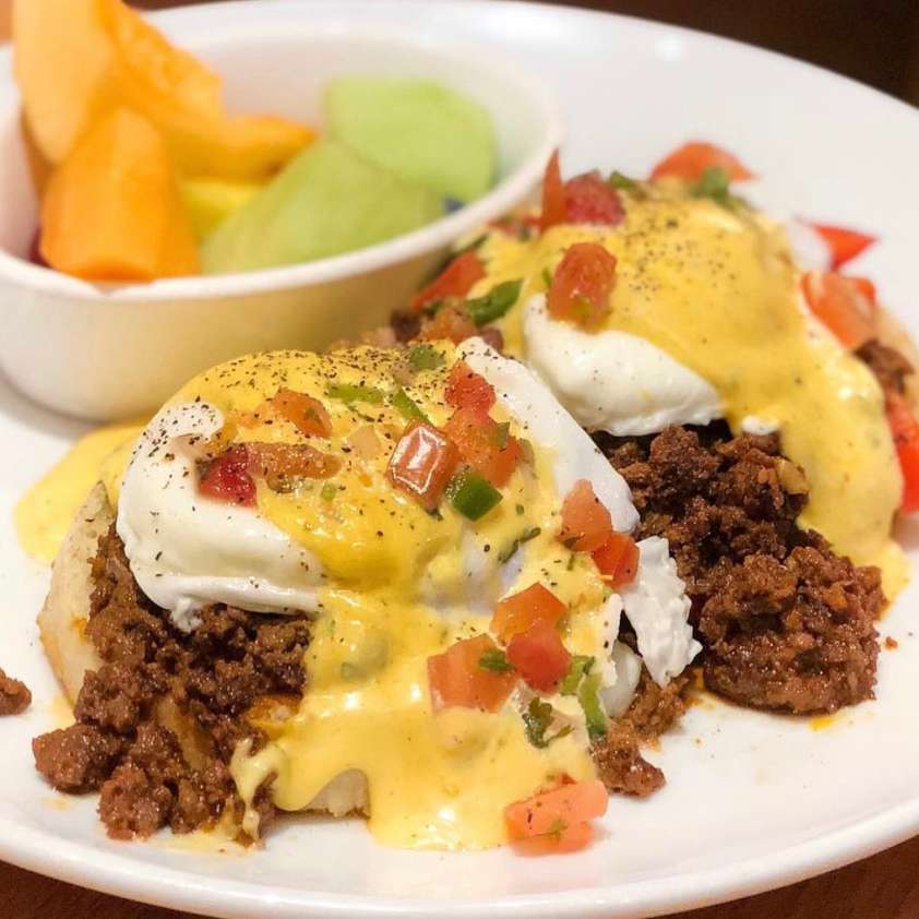 Where to Find the Best Eggs Benedict in Chicago UrbanMatter