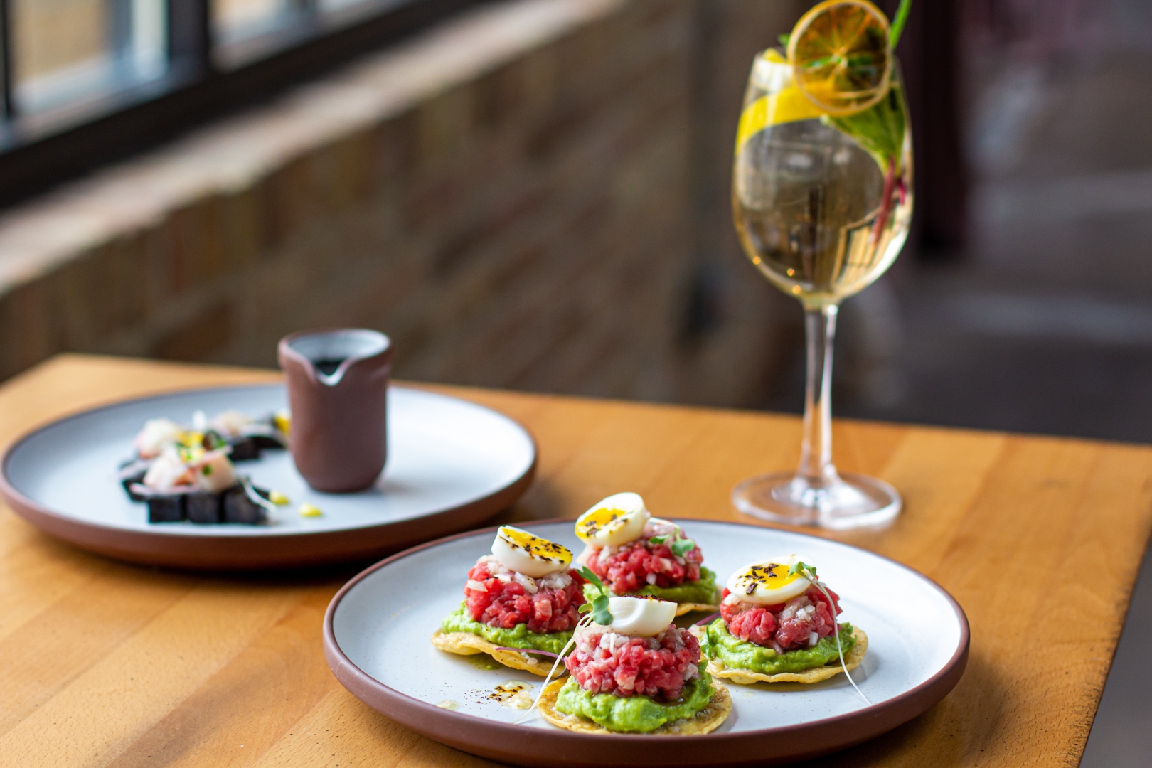 spring lunch date in chicago tabu ceviche tartare banner image